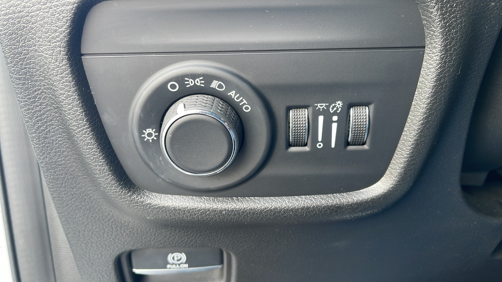 2022 Jeep Grand Cherokee L Laredo
