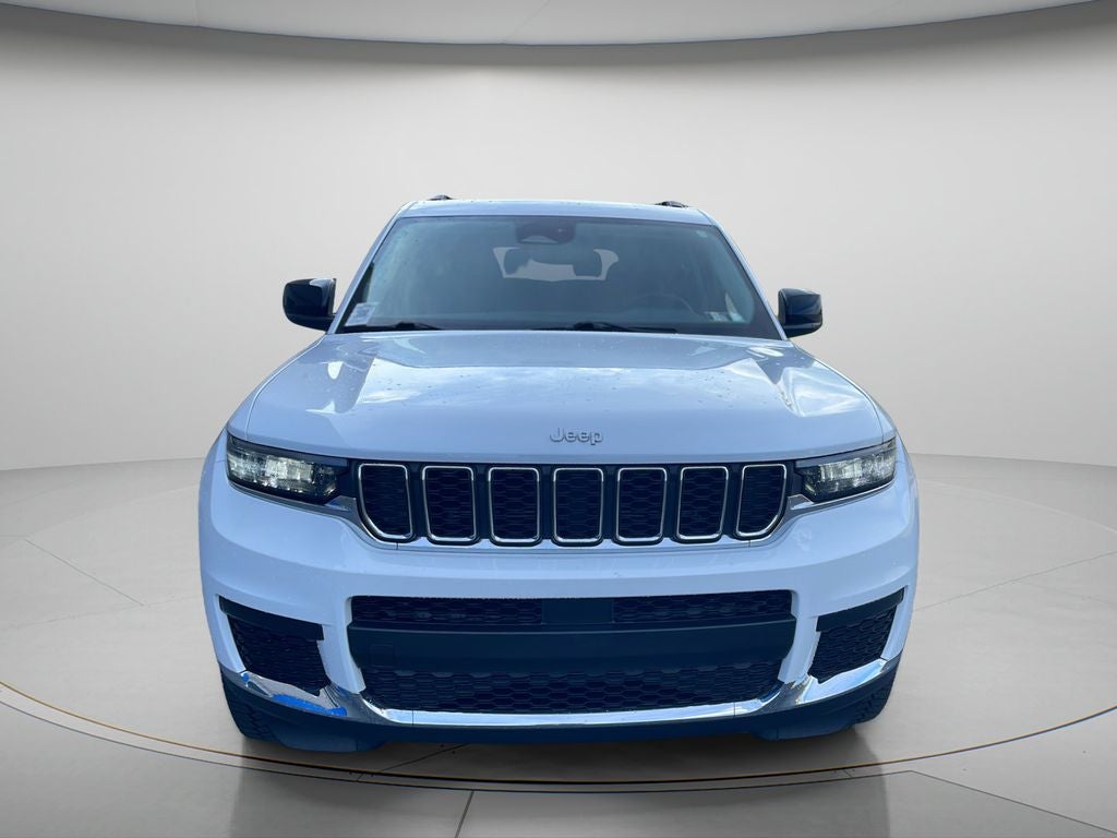 2022 Jeep Grand Cherokee L Laredo