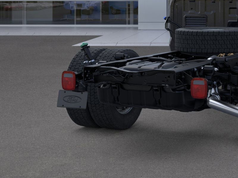 2025 Ford Super Duty F-550 DRW XL DRW