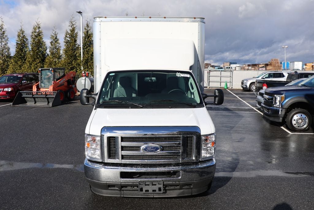 2025 Ford E-450SD Base