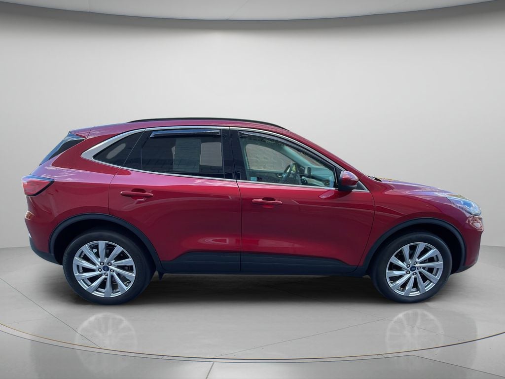 2022 Ford Escape Titanium