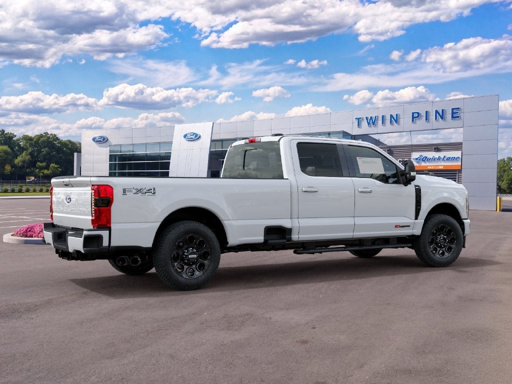 2027 Ford Super Duty F-350 XLT