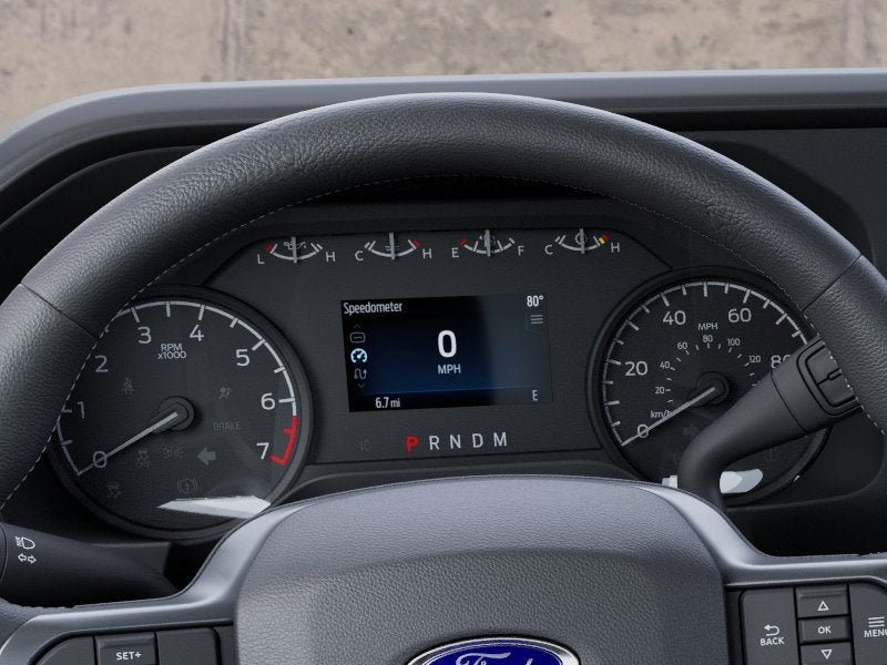 2027 Ford Super Duty F-350 XLT