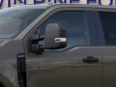 2027 Ford Super Duty F-350 XLT