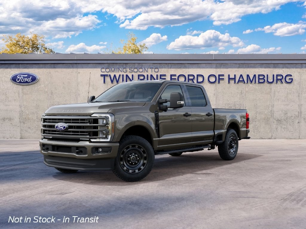 2027 Ford Super Duty F-350 XLT