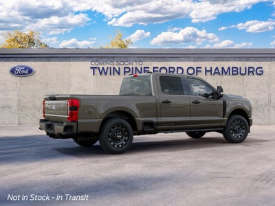 2027 Ford Super Duty F-350 XLT