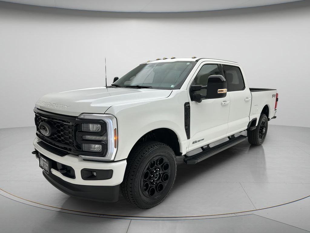 2026 Ford Super Duty F-350 Lariat