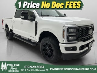 2026 Ford Super Duty F-350 Lariat
