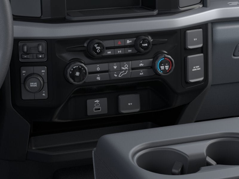 2026 Ford Super Duty F-350 XLT DRW