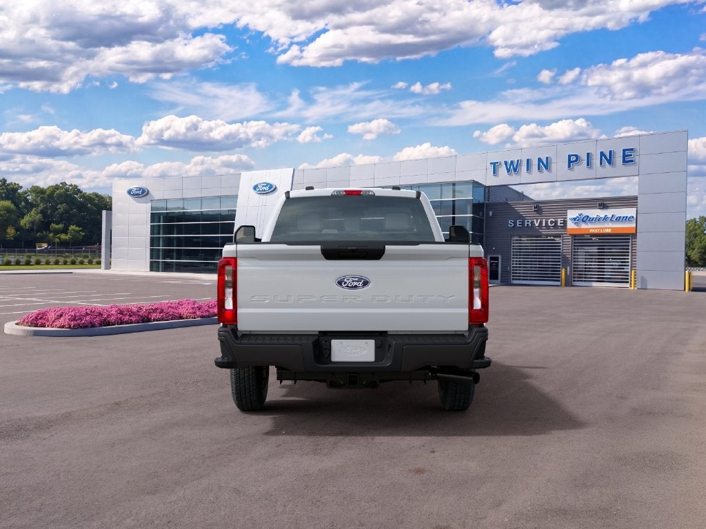2027 Ford Super Duty F-350 XL