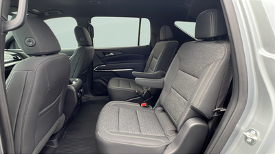 2025 Chevrolet Traverse LT 2LT