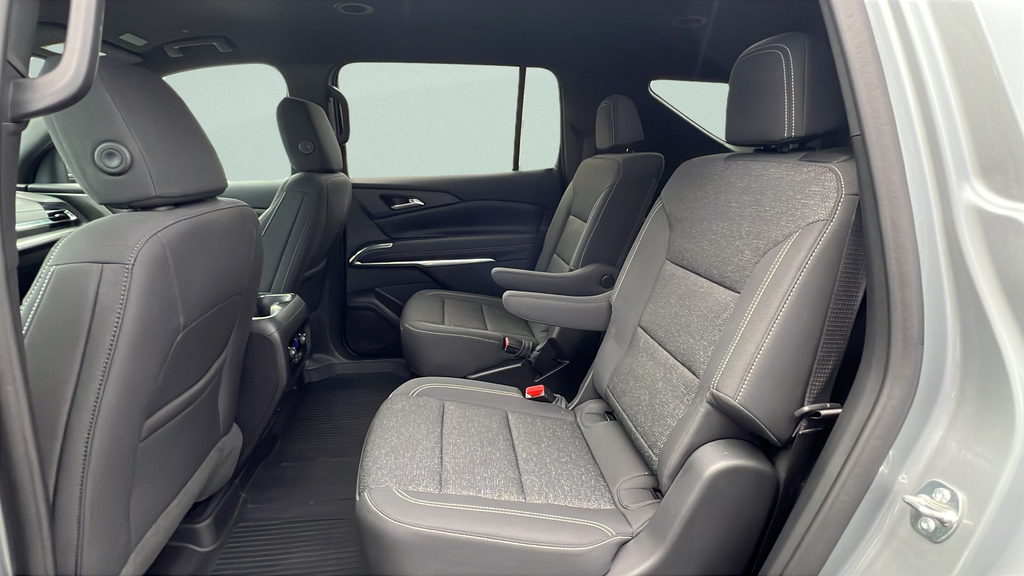 2025 Chevrolet Traverse LT 2LT