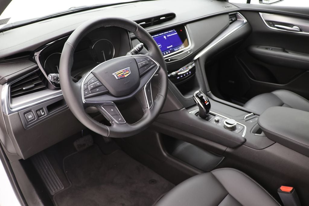 2023 Cadillac XT5 Luxury