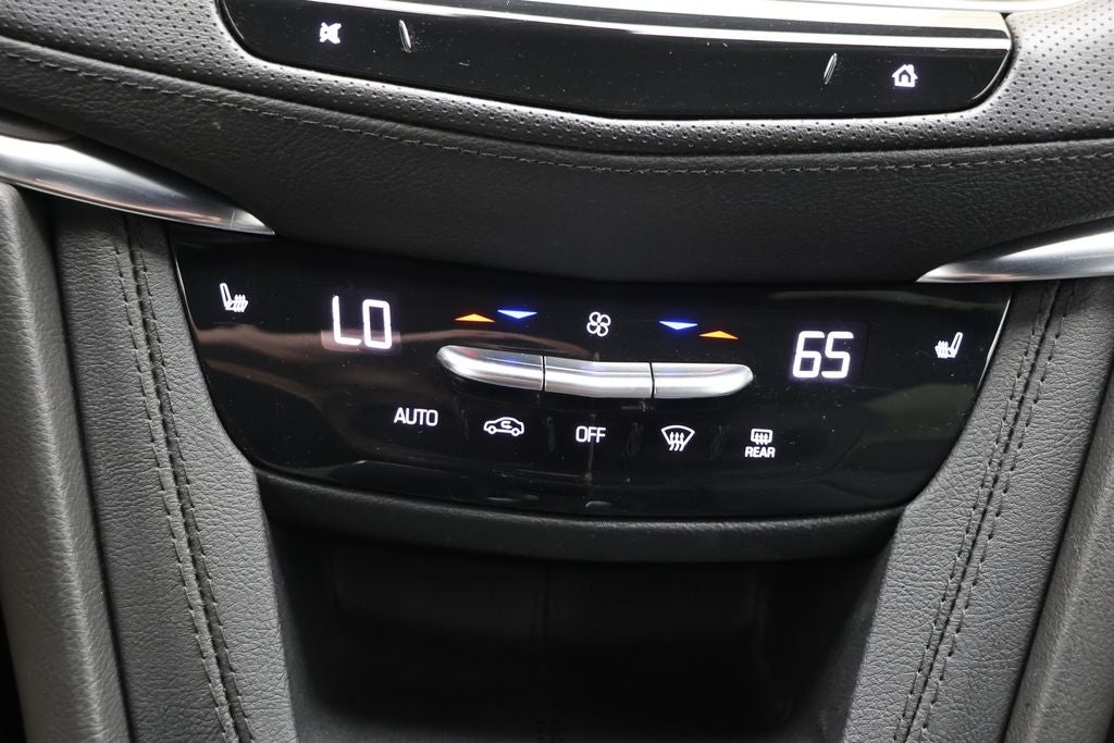 2023 Cadillac XT5 Luxury