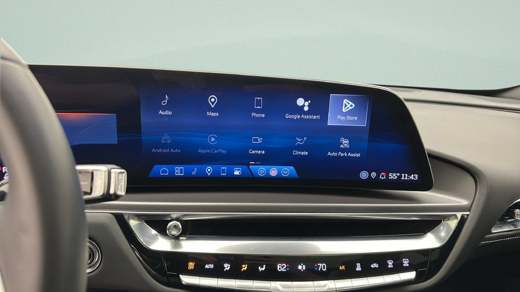 2024 Cadillac LYRIQ Tech