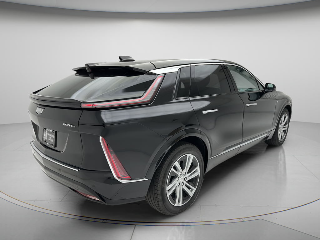 2024 Cadillac LYRIQ Tech