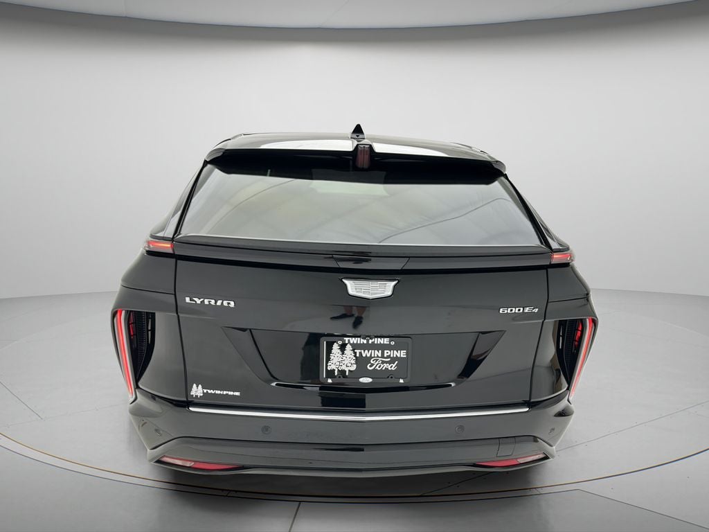 2024 Cadillac LYRIQ Tech