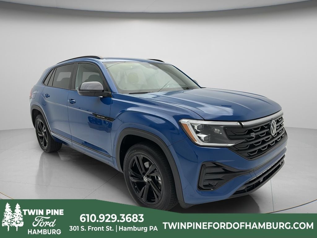 2025 Volkswagen Atlas Cross Sport 2.0T SEL R-Line Black