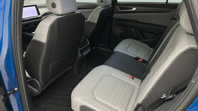 2025 Volkswagen Atlas Cross Sport 2.0T SEL R-Line Black