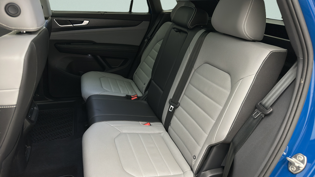 2025 Volkswagen Atlas Cross Sport 2.0T SEL R-Line Black