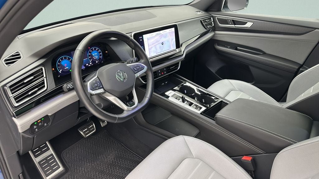 2025 Volkswagen Atlas Cross Sport 2.0T SEL R-Line Black