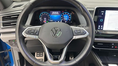 2025 Volkswagen Atlas Cross Sport 2.0T SEL R-Line Black