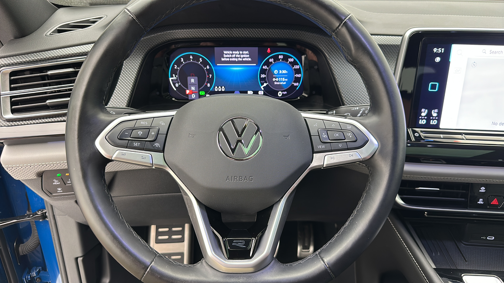 2025 Volkswagen Atlas Cross Sport 2.0T SEL R-Line Black