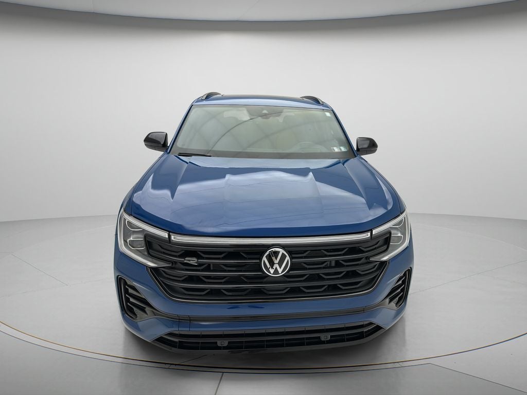 2025 Volkswagen Atlas Cross Sport 2.0T SEL R-Line Black