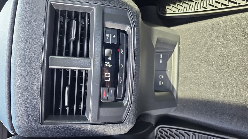 2023 Volkswagen Atlas 2.0T SEL