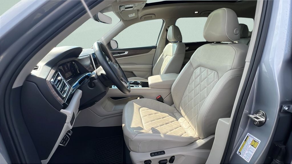 2024 Volkswagen Atlas 2.0T SEL Premium R-Line