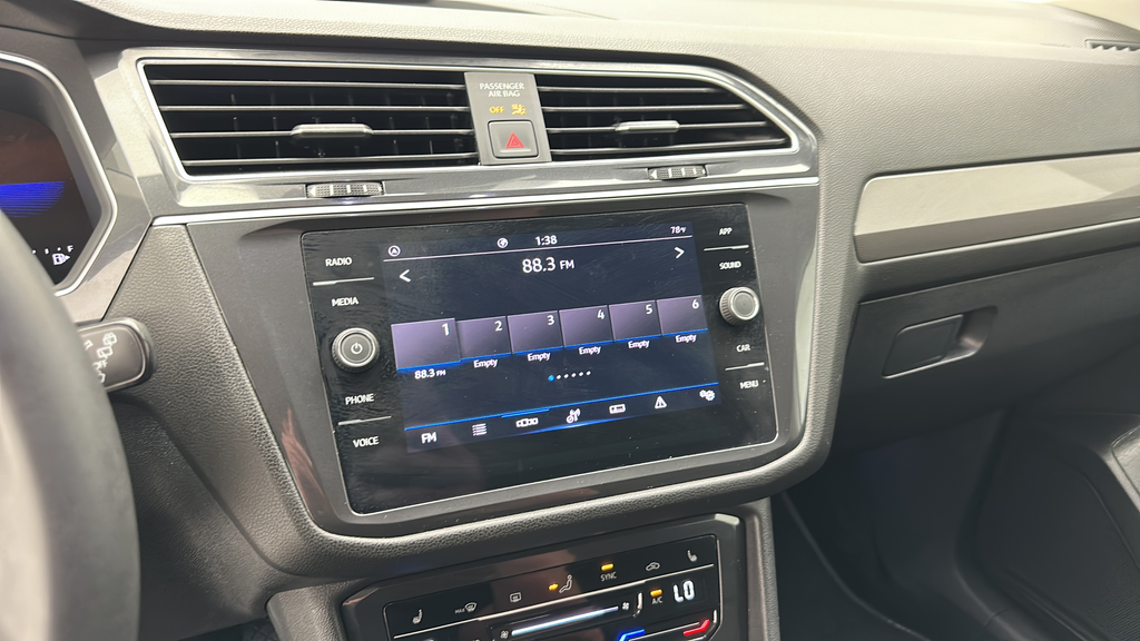 2023 Volkswagen Tiguan 2.0T SE