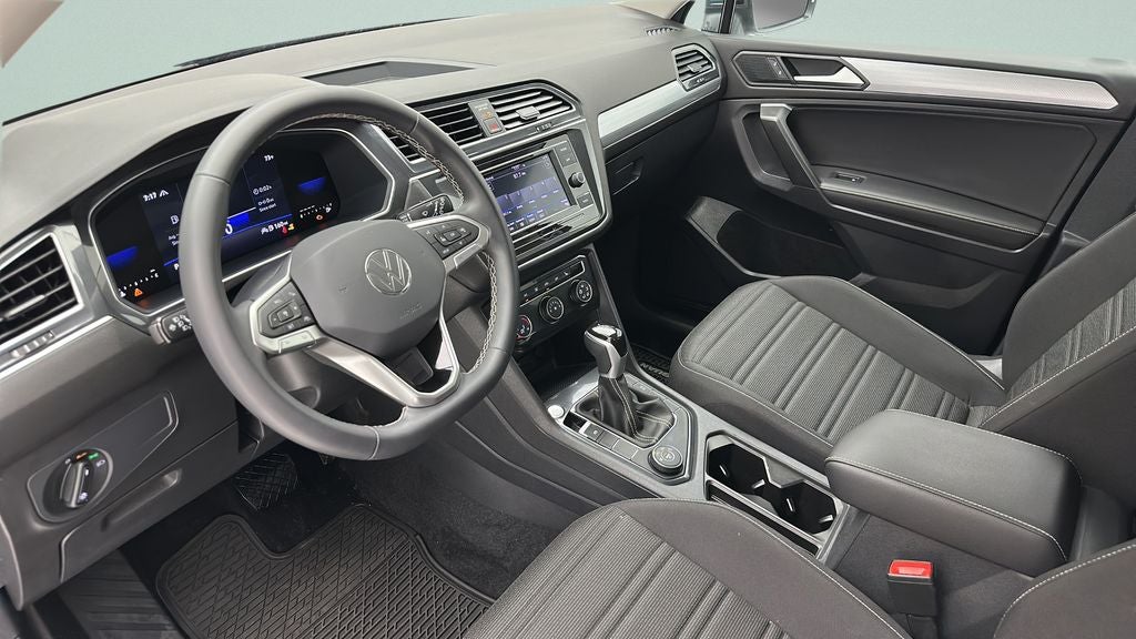 2023 Volkswagen Tiguan 2.0T S