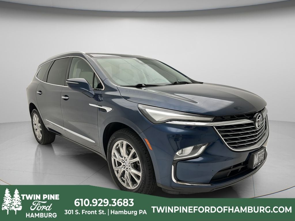 2023 Buick Enclave Essence