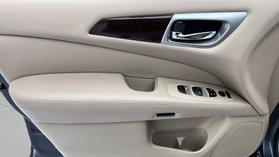 2013 Nissan Pathfinder SL
