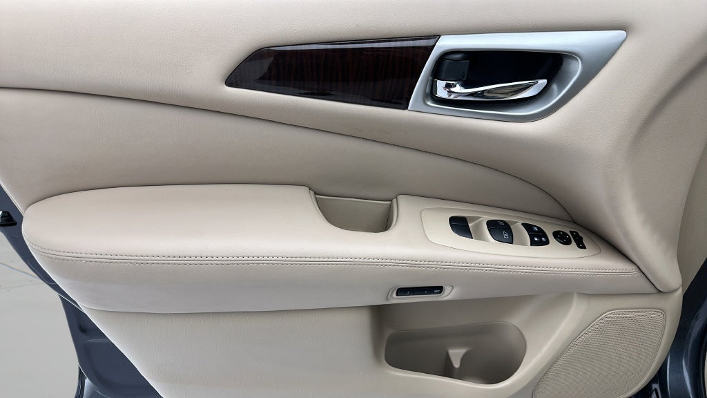 2013 Nissan Pathfinder SL