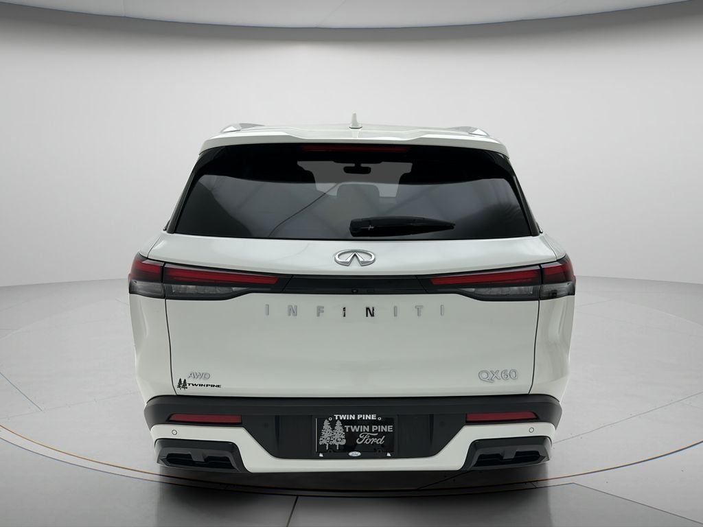 2024 INFINITI QX60 LUXE
