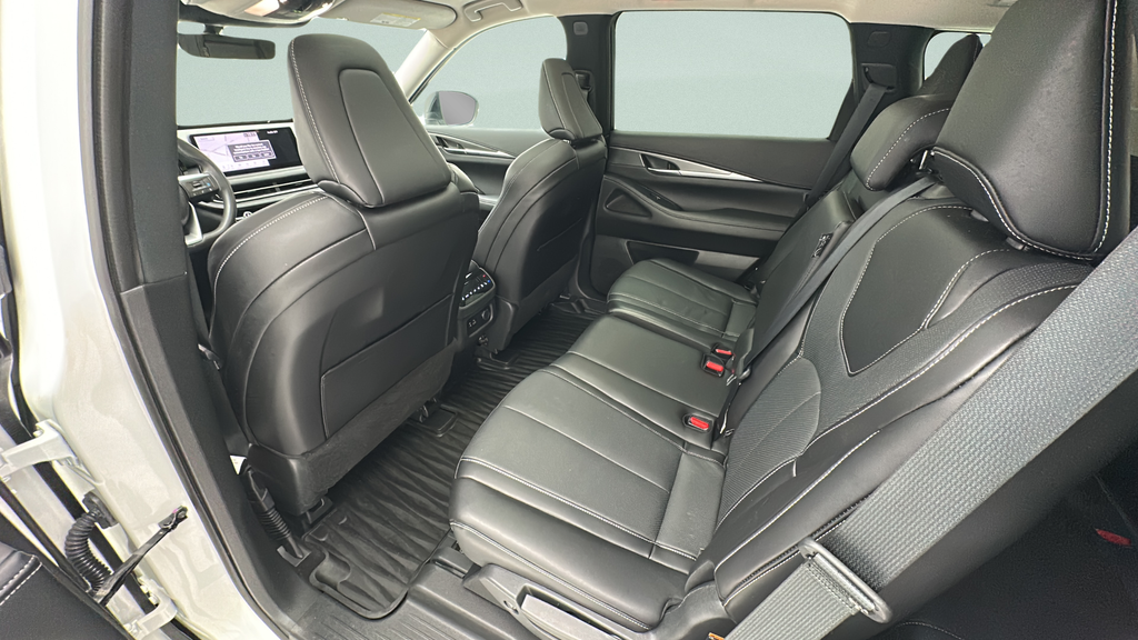 2024 INFINITI QX60 LUXE