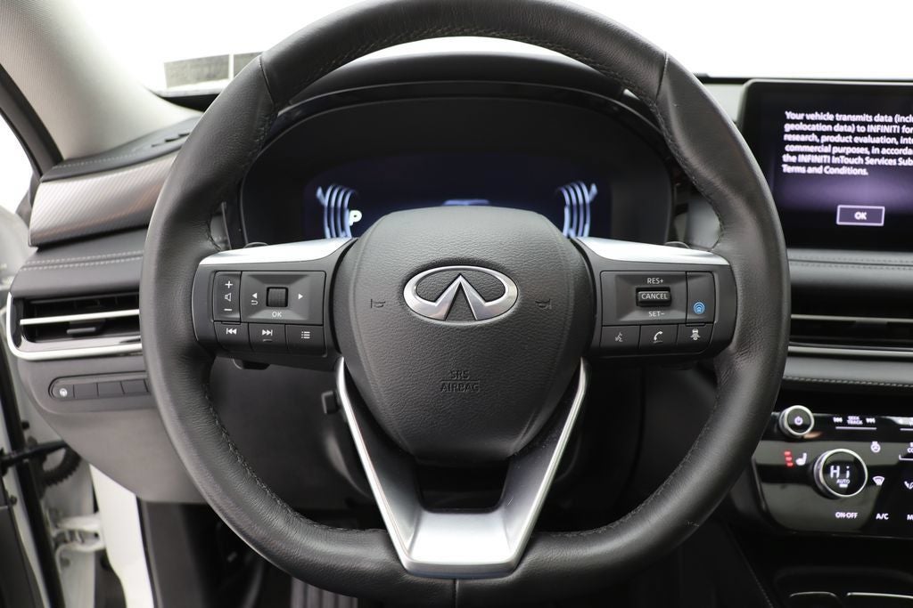 2024 INFINITI QX60 LUXE