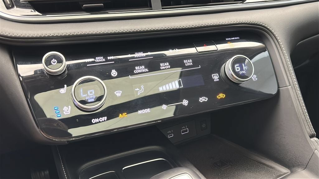 2023 INFINITI QX60 LUXE