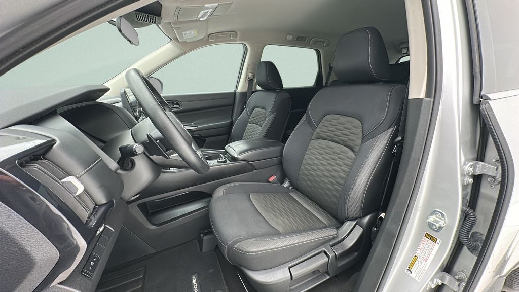 2024 Nissan Pathfinder S
