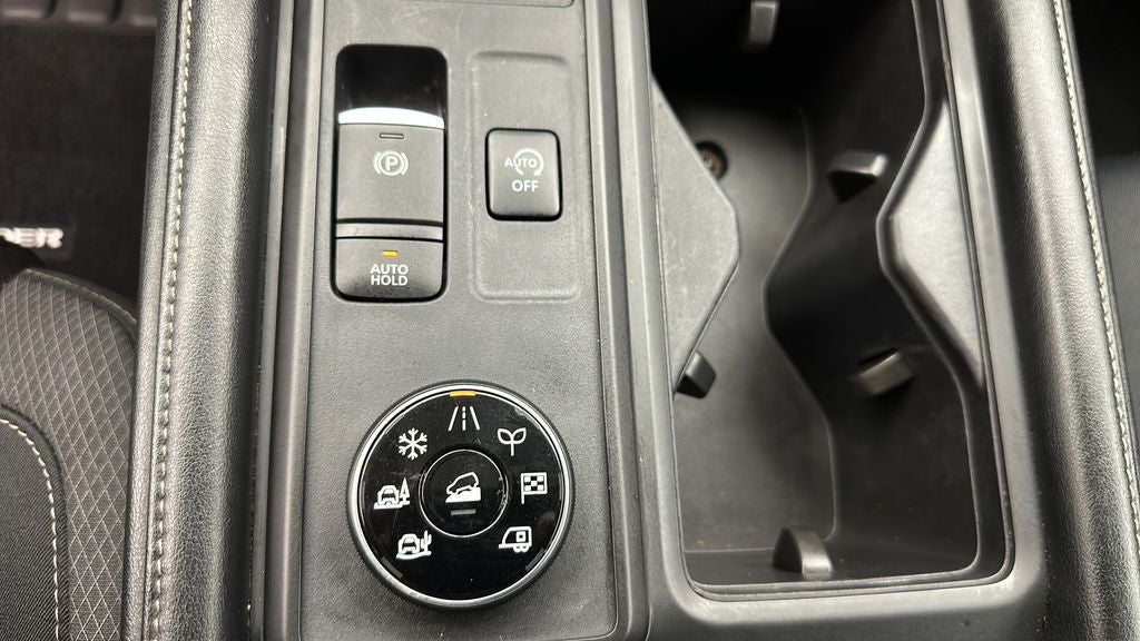 2024 Nissan Pathfinder S
