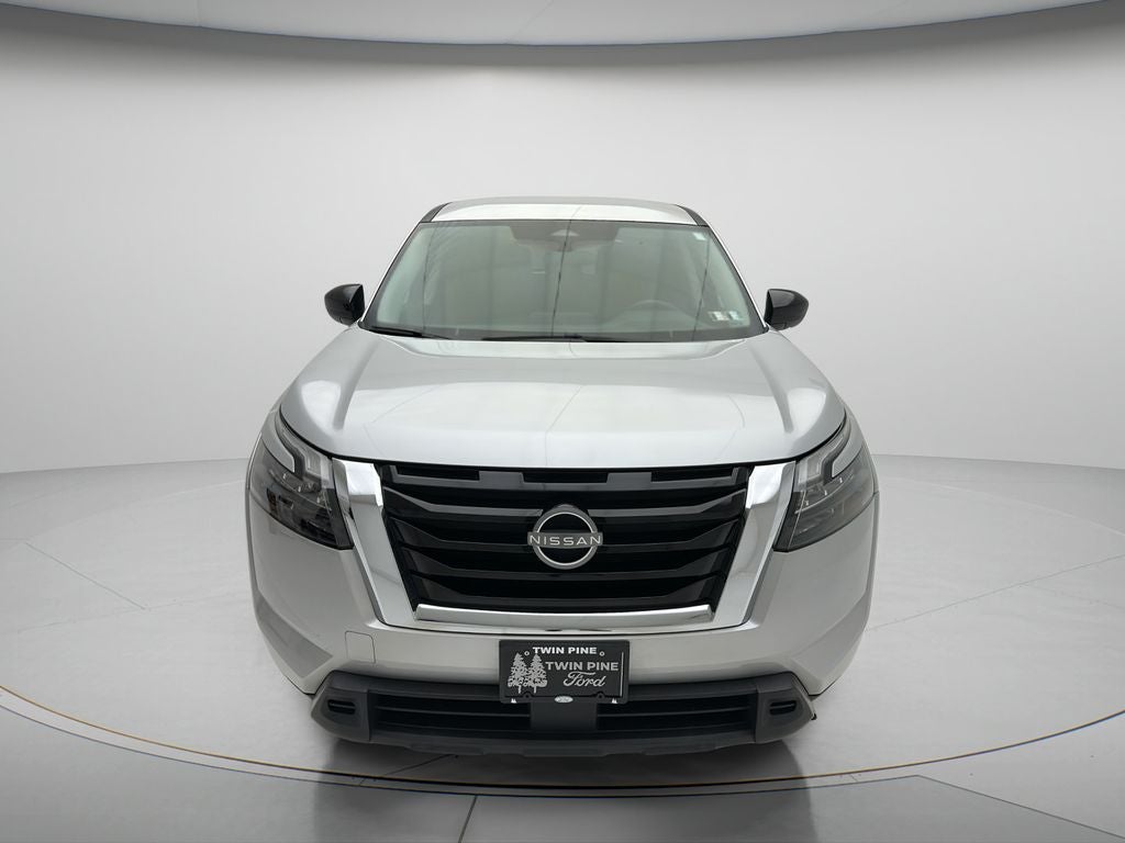 2024 Nissan Pathfinder S