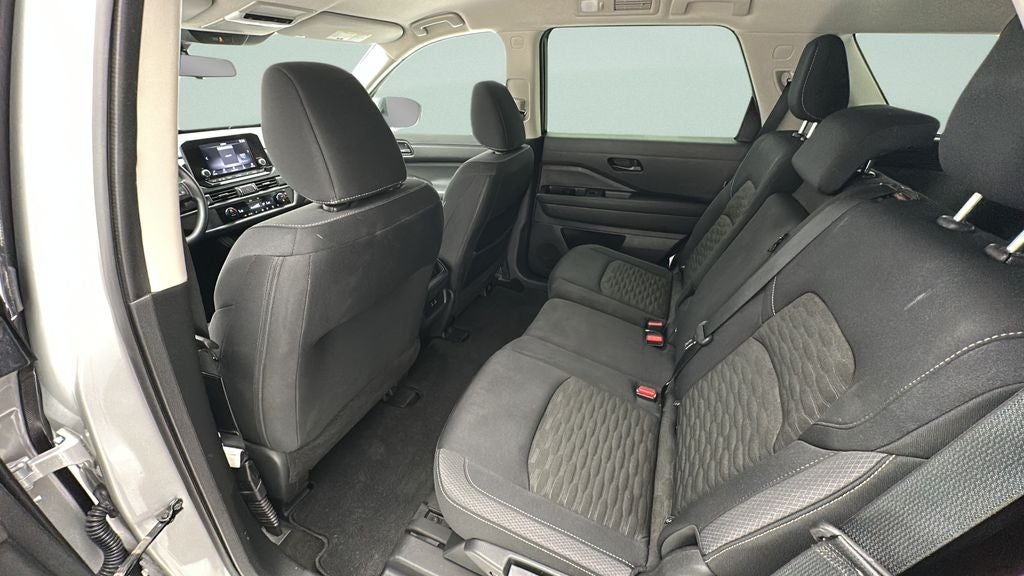 2024 Nissan Pathfinder S