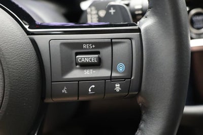 2023 Nissan Pathfinder SV
