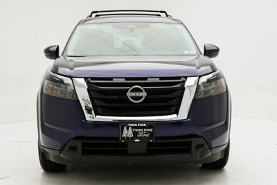 2023 Nissan Pathfinder SV