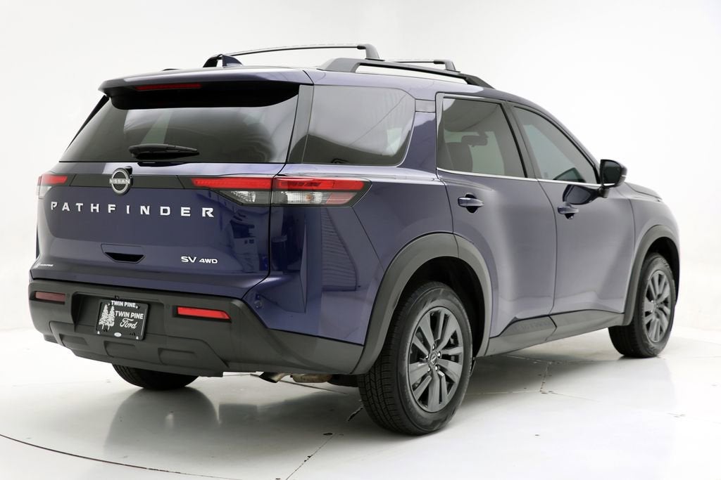 2023 Nissan Pathfinder SV
