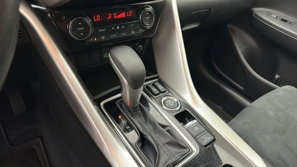 2025 Mitsubishi Eclipse Cross SE