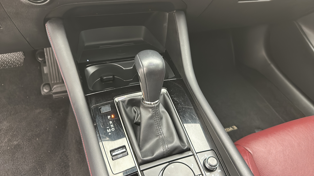 2025 Mazda Mazda3 2.5 S Carbon Edition