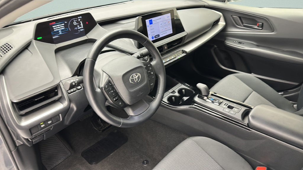 2025 Toyota Prius LE