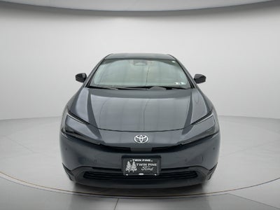 2025 Toyota Prius LE